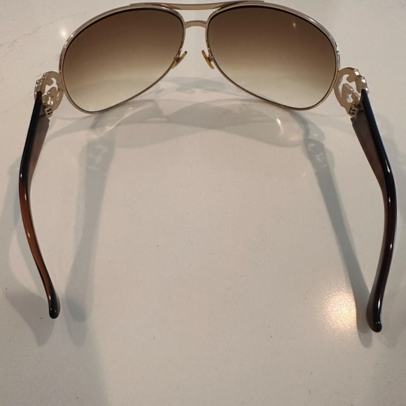GUCCI Aviator Bamboo GG Gold and Brown Sunglasses - Picture 3 of 9